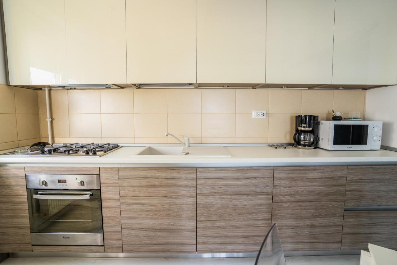 Summerland Nikos Residence มามายา ภายนอก รูปภาพ